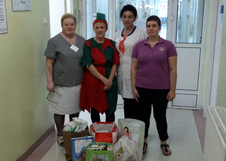 Mikołajki na oddziale dziecięcym w Słupcy (FILM)