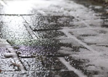 Zapowiadają marznący deszcz. Uważajcie!