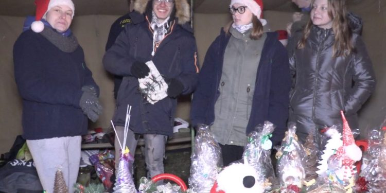 Świąteczne zakupy na rynku to już tradycja