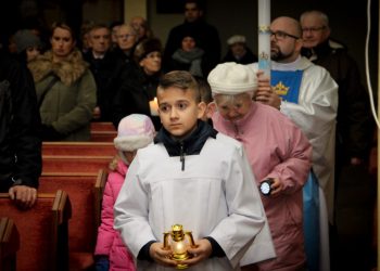 Zakończenie rorat w Kozalu. Zobacz zdjęcia
