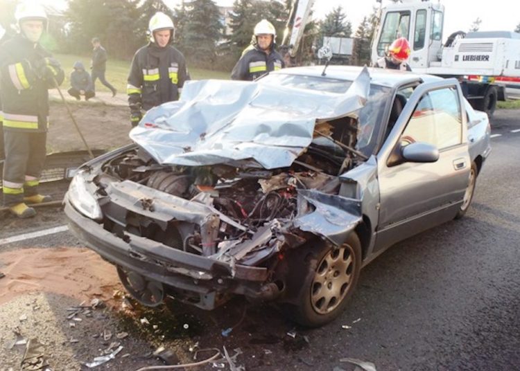 Samochód wjechał w tira na K92