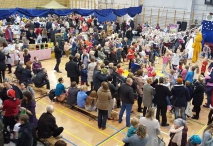 Dzisiaj jarmark świąteczny. Zapraszamy do hali