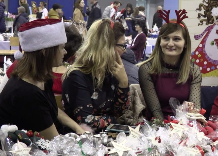 Świątecznie w hali. Zobacz film z jarmarku