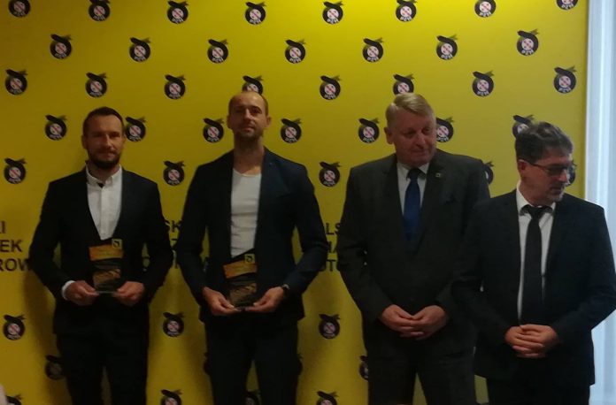 Szklane trofea dla Kameny Rally Team