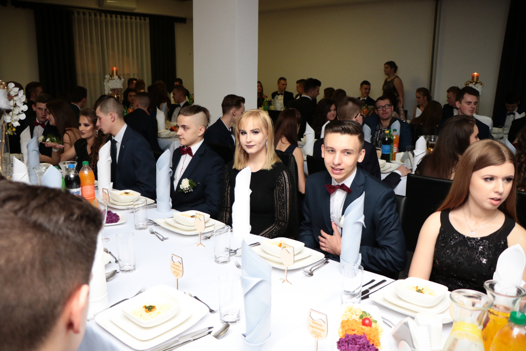 Studniówka ZSP Zagórów (foto)