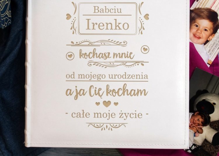 Upominek dla babci – 5 najlepszych pomysłów