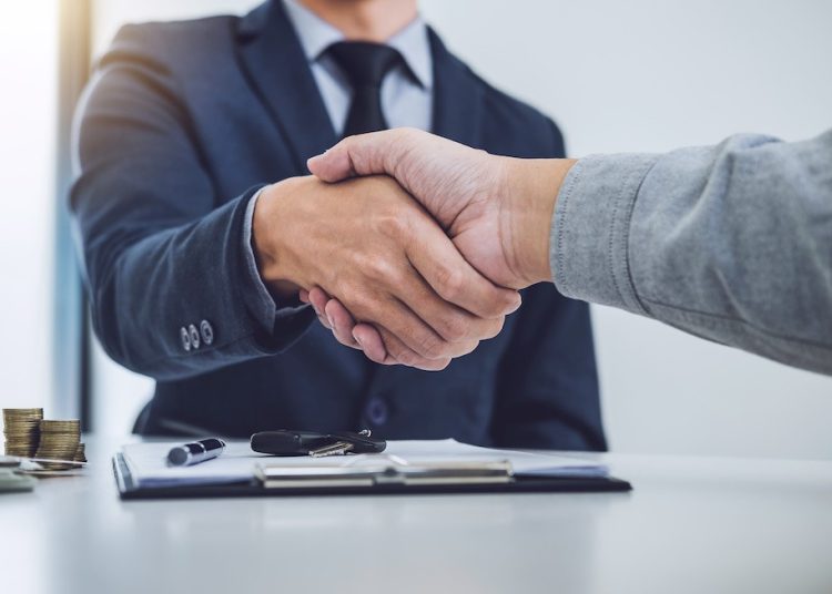 Wynajem samochodów w bezpiecznej wypożyczalni