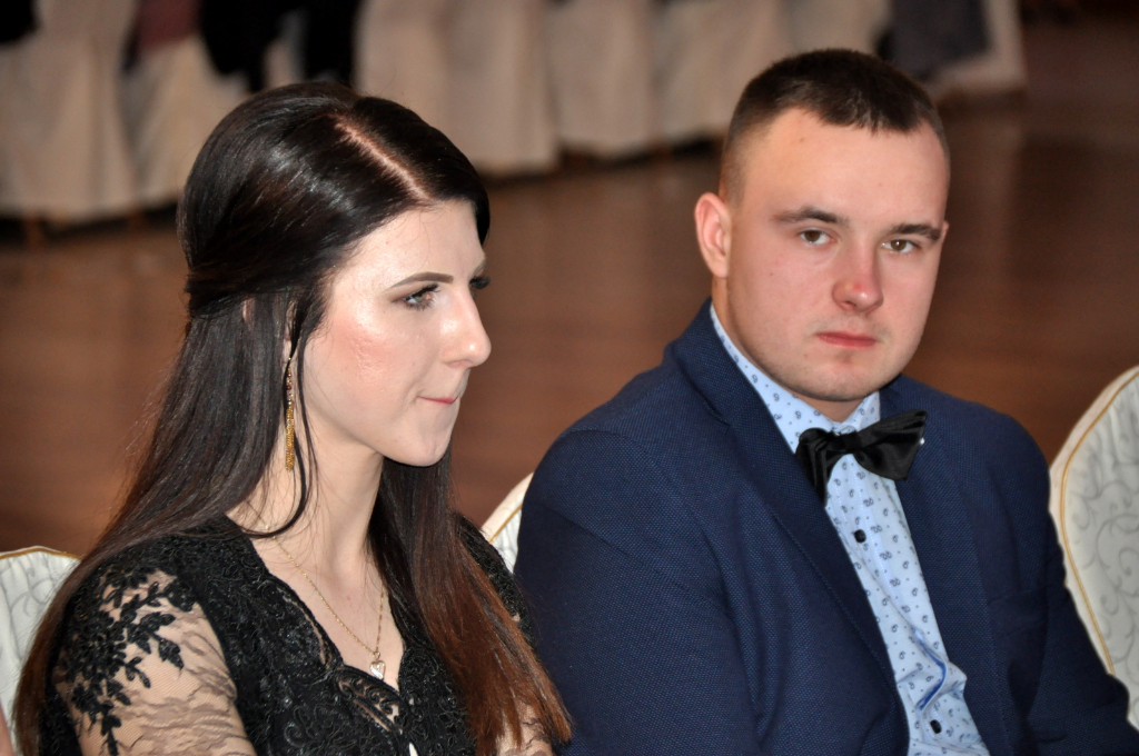 Tak się bawi Ekonomik na studniówce – FOTOGALERIA