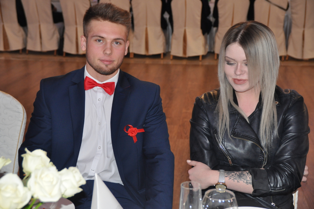 Tak się bawi Ekonomik na studniówce – FOTOGALERIA