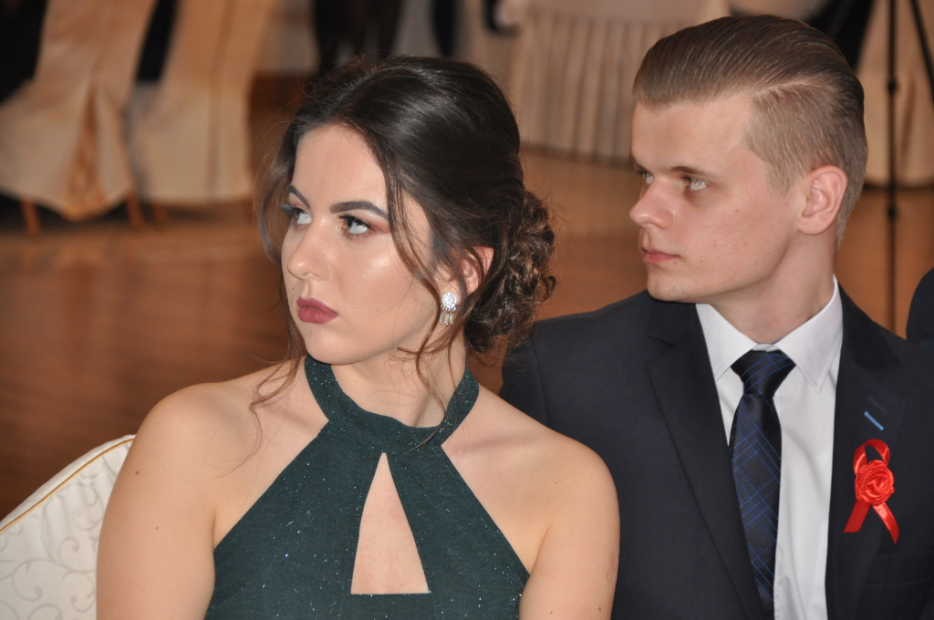 Tak się bawi Ekonomik na studniówce – FOTOGALERIA