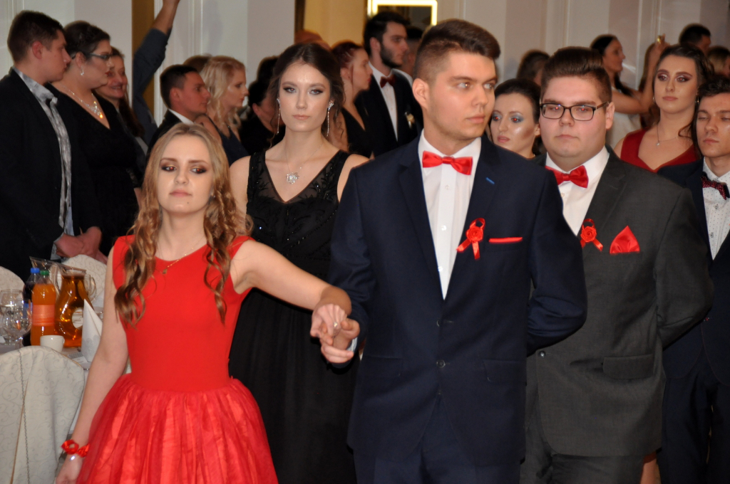 Tak się bawi Ekonomik na studniówce – FOTOGALERIA