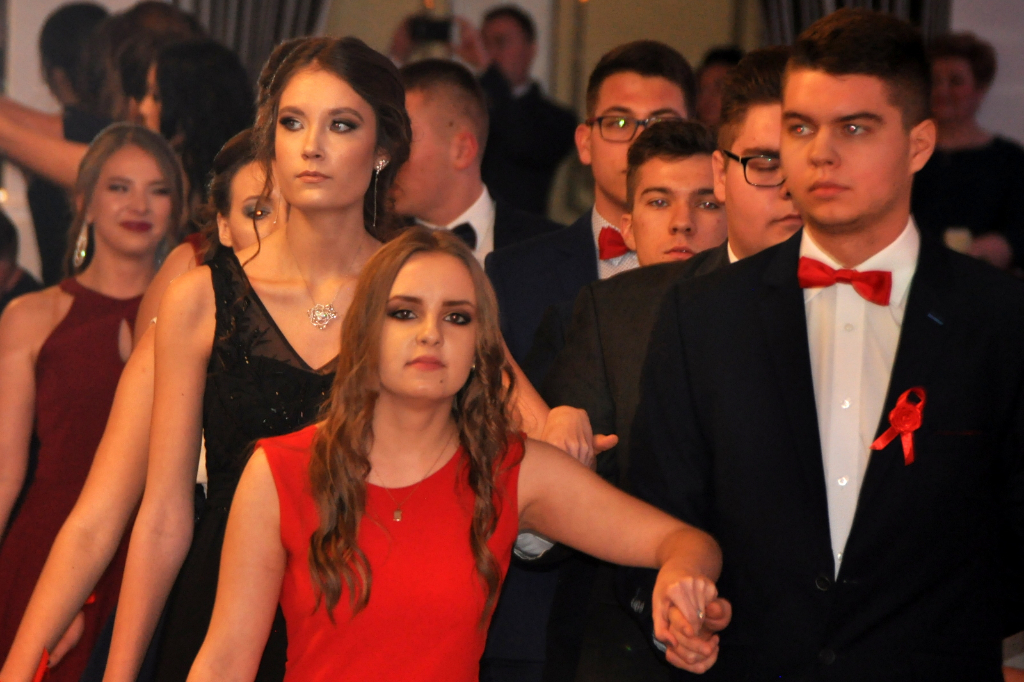 Tak się bawi Ekonomik na studniówce – FOTOGALERIA