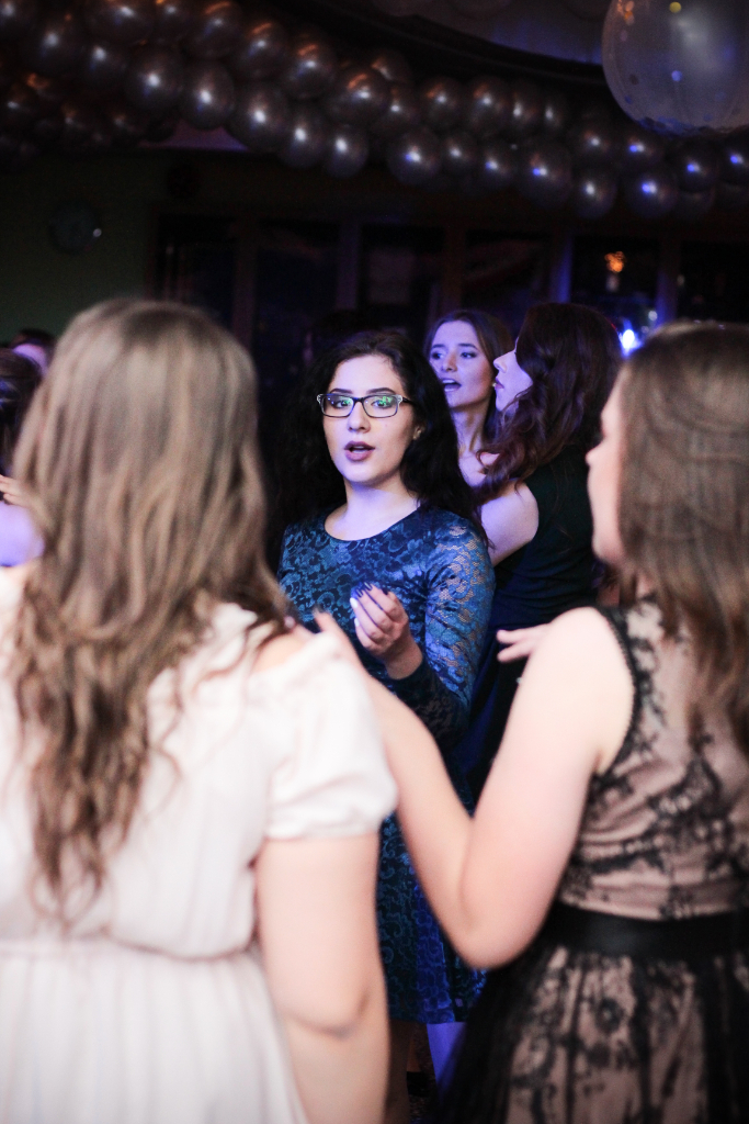 Bal Gimnazjalny. Zobacz ZDJĘCIA GRUPOWE