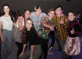 Choinkowe szaleństwo w Ostrowitem FILM i ZDJĘCIA