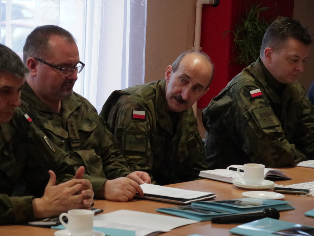 Powidz: rozbudowa bazy a ochrona środowiska GALERIA ZDJĘĆ