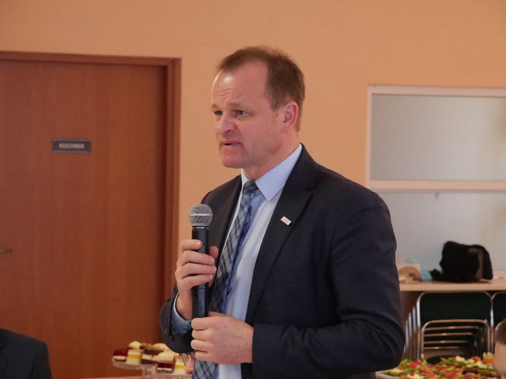 Powidz: rozbudowa bazy a ochrona środowiska GALERIA ZDJĘĆ