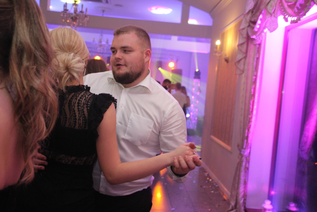 Studniówka LO: Tak się bawią maturzyści ZDJĘCIA