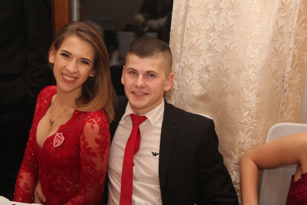 Studniówka LO: Tak się bawią maturzyści ZDJĘCIA