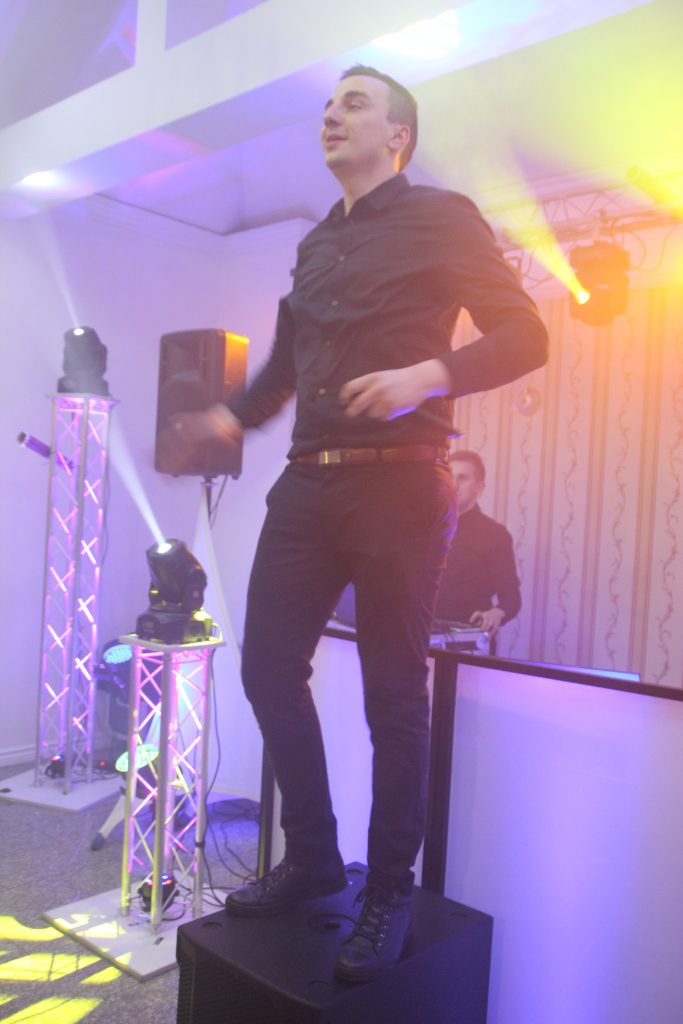 Studniówka LO: Tak się bawią maturzyści ZDJĘCIA