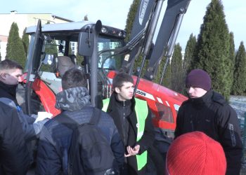 Protest rolników ze Strzałkowa. Spowolnili ruch do Wrześni – FILM