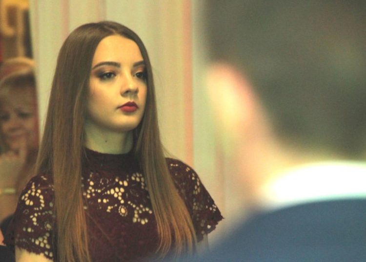 Gimnazjaliści zatańczyli poloneza. Zobacz!