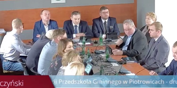 Trwa sesja Rady Gminy Słupca. Oglądaj NA ŻYWO