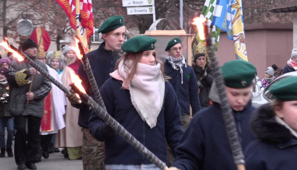 Orszak przeszedł ulicami Słupcy FILM i ZDJĘCIA