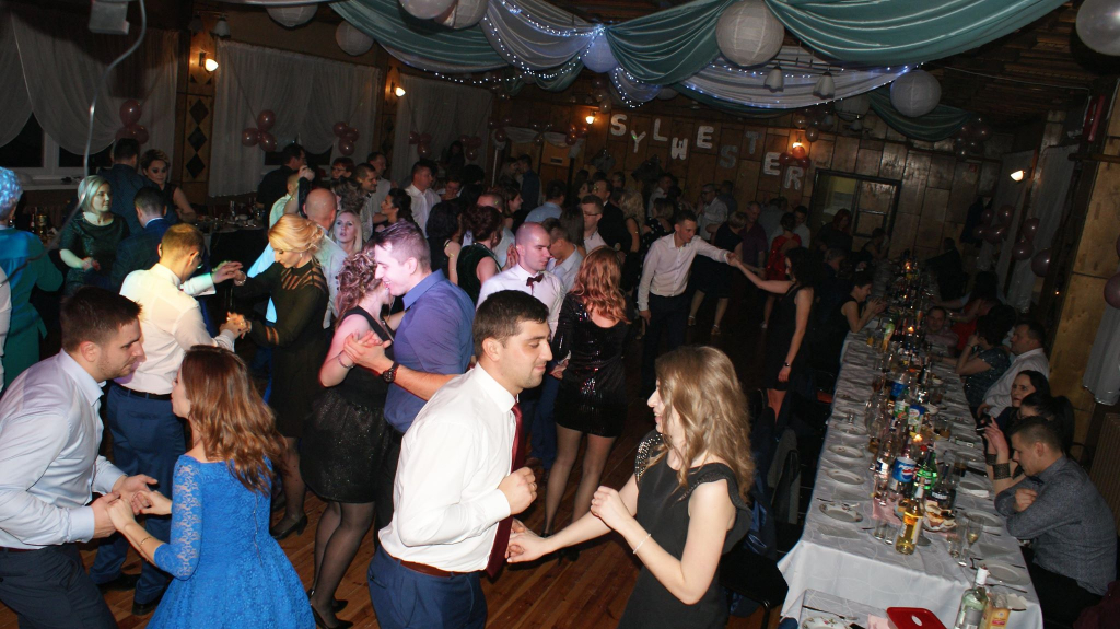 Tak się bawią w  Wierzbocicach