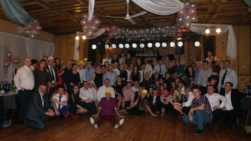 Tak się bawią w  Wierzbocicach