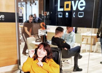 Wystąpiła w reklamie Orange