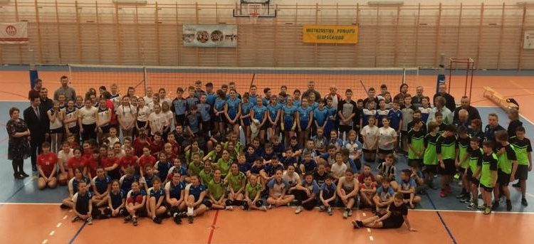 Walczą o siatkarskie mistrzostwo powiatu