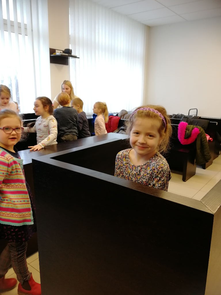 Przedszkolaki z Misia w sądzie