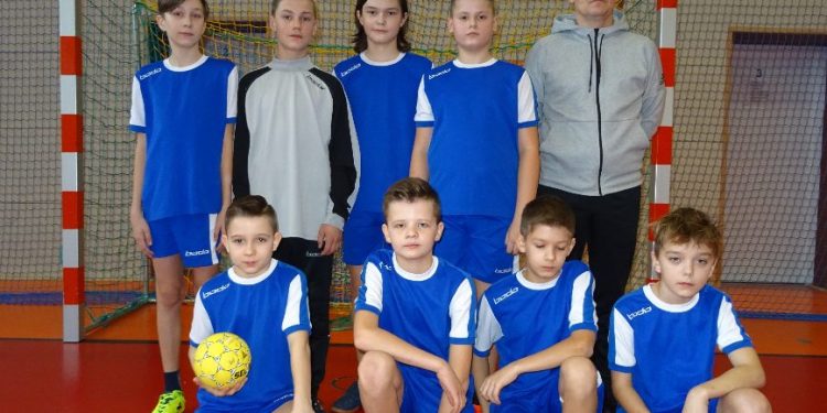 Cienin Zaborny i Drążna najlepsze w szczypiorniaka