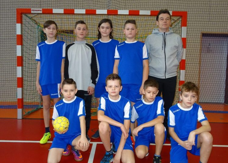 Cienin Zaborny i Drążna najlepsze w szczypiorniaka