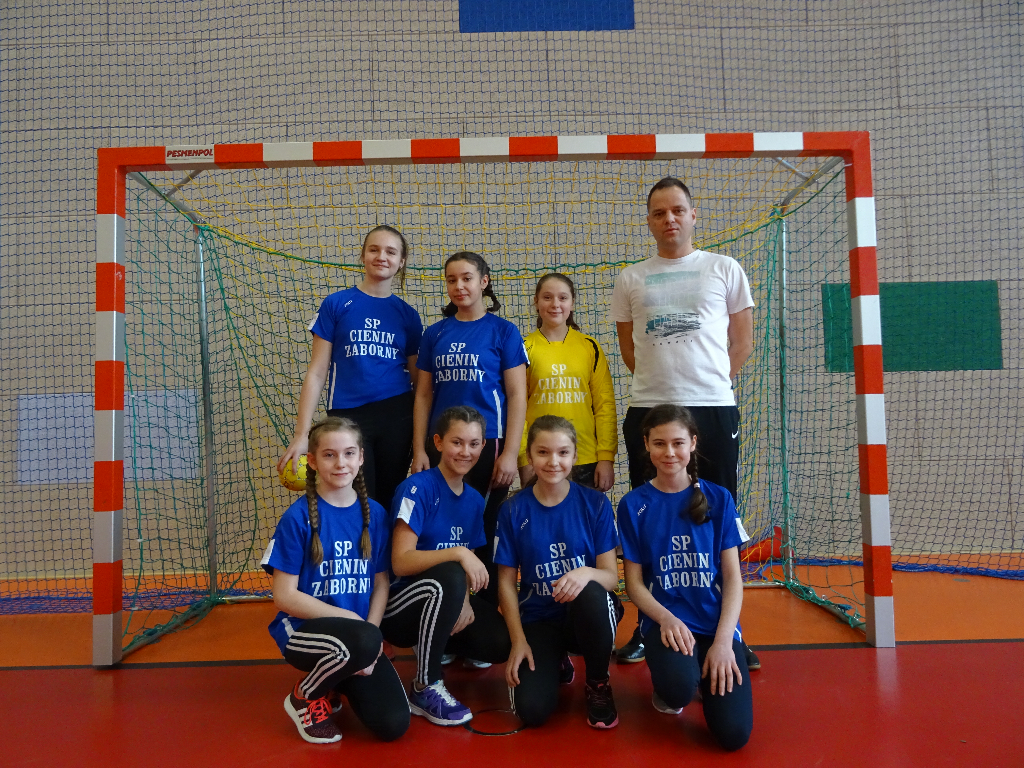 Mistrzowskie tytuły Kowalewa i Cienina