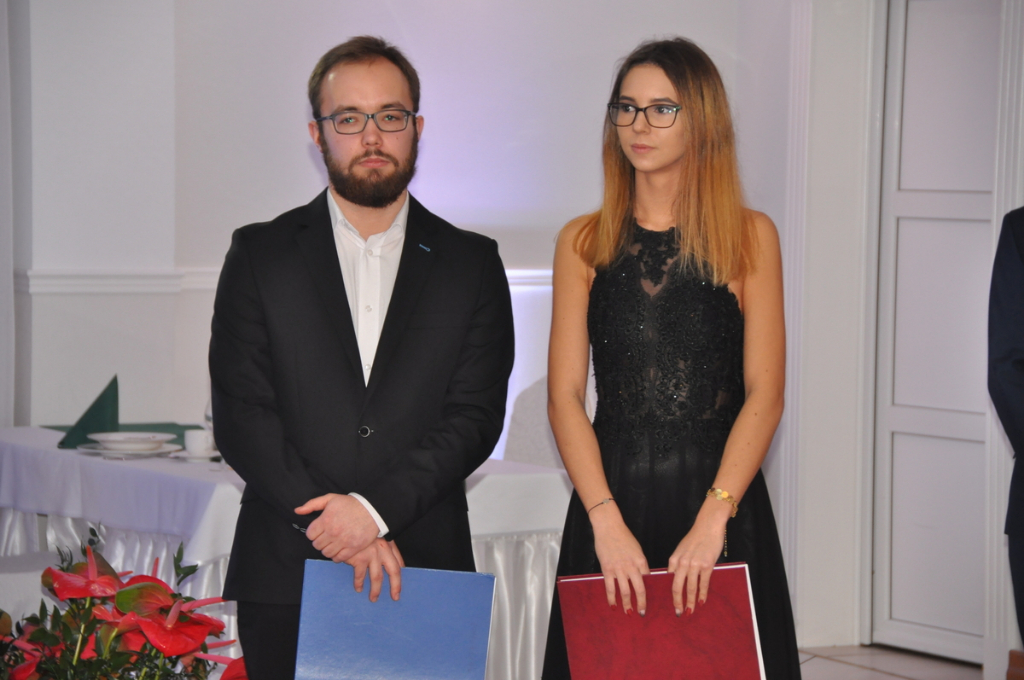 Studniówka Zespołu Szkół Zawodowych [GALERIA]