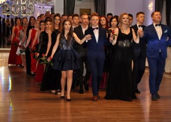 Studniówka Zespołu Szkół Zawodowych [GALERIA]