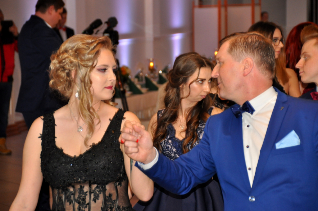 Studniówka Zespołu Szkół Zawodowych [GALERIA]