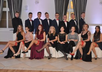 Studniówka Zespołu Szkół Zawodowych [GALERIA]