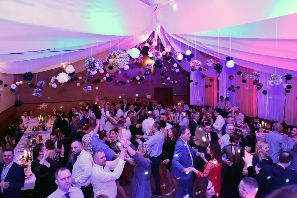 Super zabawa w Lądku. Zobacz zdjęcia z balu!