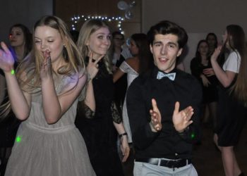 Bal Pierwszaka w LO. Zobacz zdjęcia!