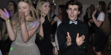 Bal Pierwszaka w LO. Zobacz zdjęcia!