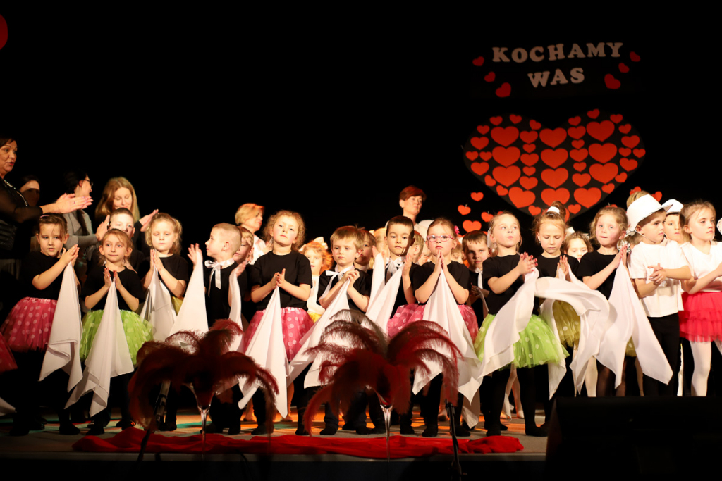 Dzień Babci i Dziadka w Jarzębince ZDJĘCIA