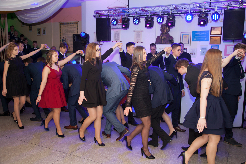 Bal ósmych klas SP 3 – GALERIA i ZDJĘCIA GRUPOWE