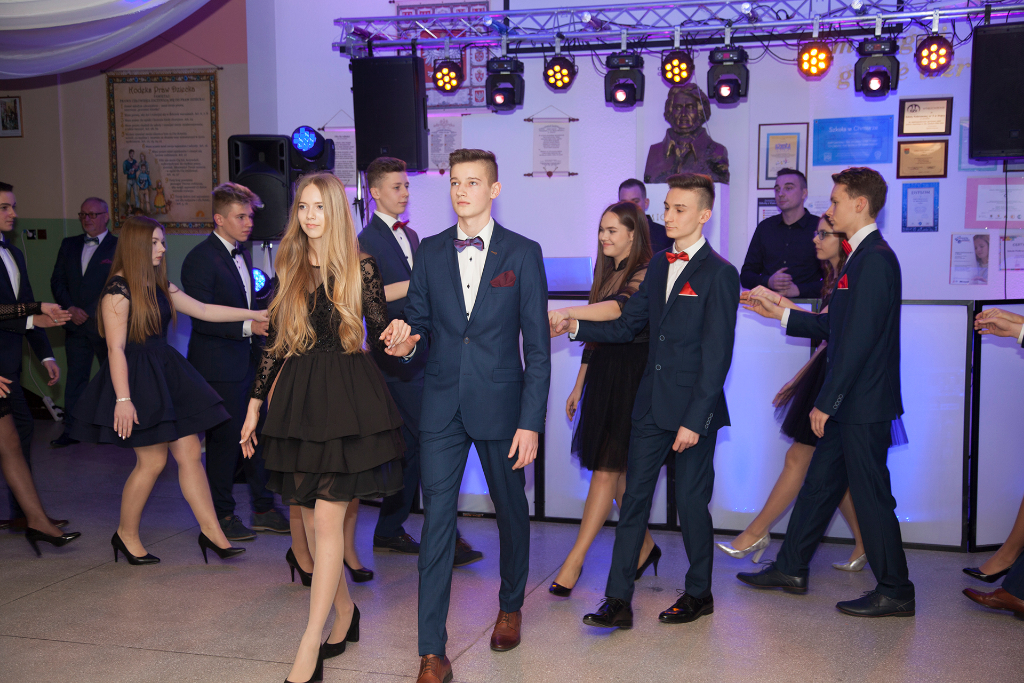 Bal ósmych klas SP 3 – GALERIA i ZDJĘCIA GRUPOWE