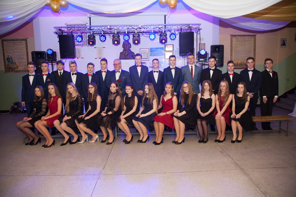 Bal ósmych klas SP 3 – GALERIA i ZDJĘCIA GRUPOWE