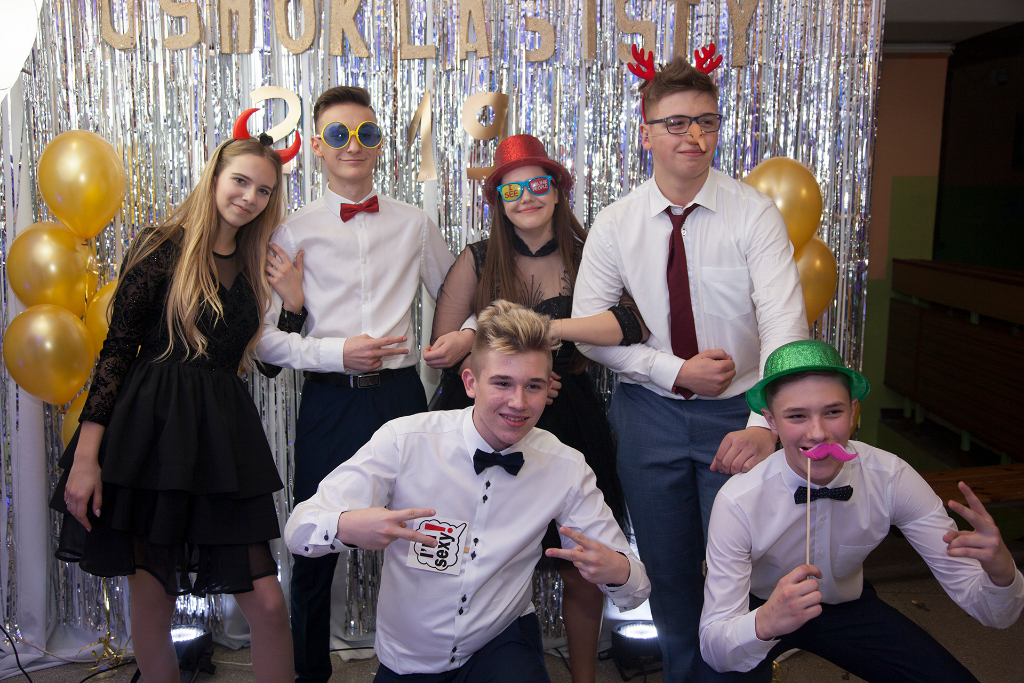 Bal ósmych klas SP 3 – GALERIA i ZDJĘCIA GRUPOWE