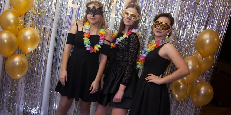 Bal ósmych klas SP 3 – GALERIA i ZDJĘCIA GRUPOWE