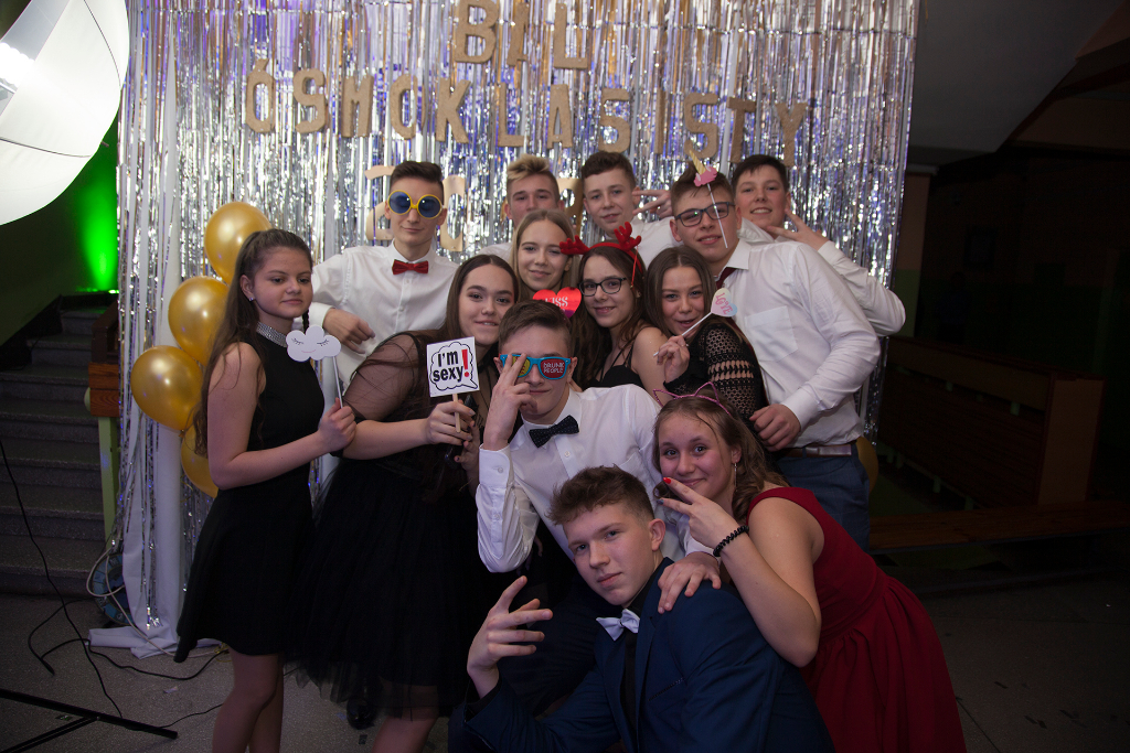 Bal ósmych klas SP 3 – GALERIA i ZDJĘCIA GRUPOWE