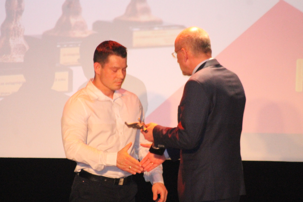 Kamena Rally z tytułem